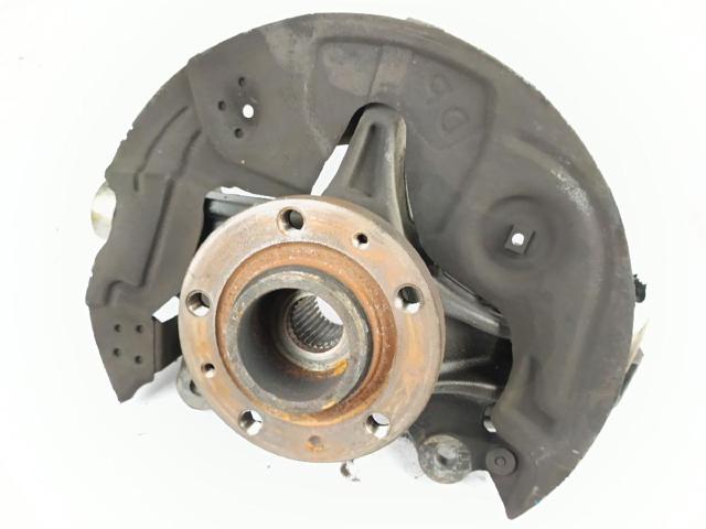 Czop (zwrotnica) przedni prawy 1610138080 PEUGEOT