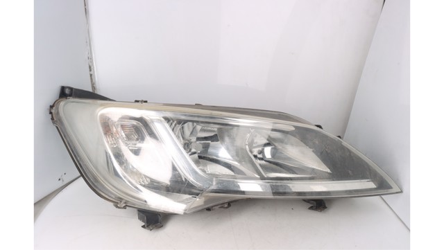 Reflektor prawy 1612040980 PEUGEOT