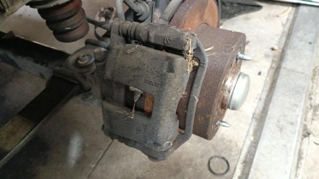 Zacisk hamulcowy tylny lewy 1612437280 PEUGEOT