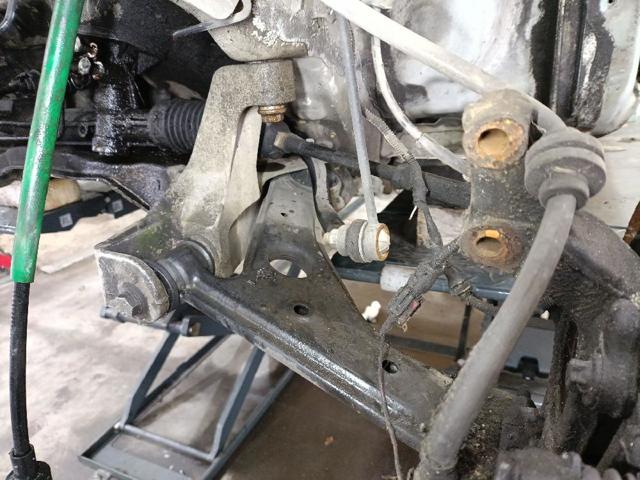 Wahacz zawieszenia przedniego dolny lewy 1618067580 PEUGEOT