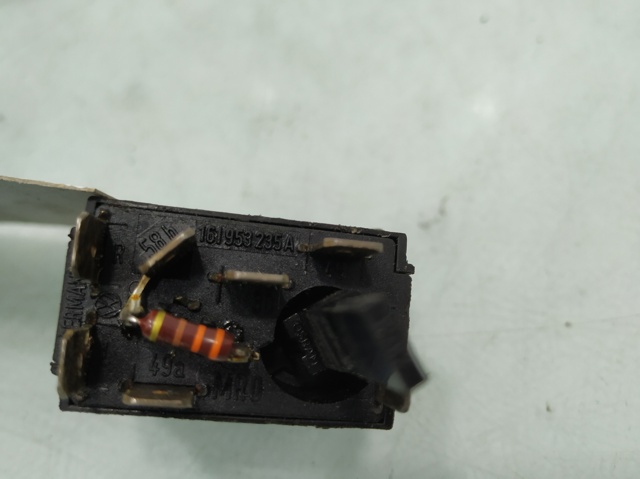 Przycisk włączania światła awaryjnego Volkswagen Transporter 24, 25, 251