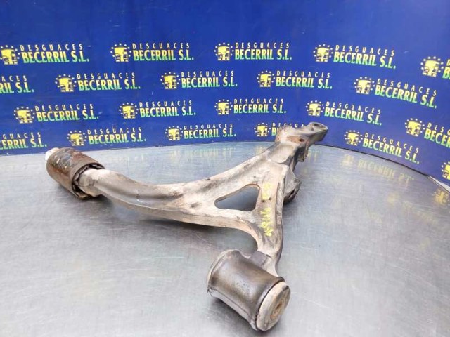 Wahacz zawieszenia przedniego dolny prawy 1633300907 MERCEDES