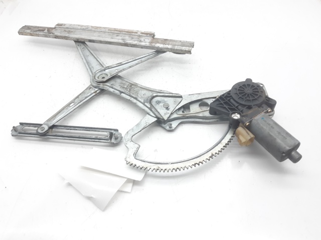Mechanizm podnoszenia szyby drzwi przednich prawych 1637201246 MERCEDES