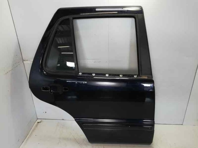 Drzwi tylne prawe 1637301605 MERCEDES