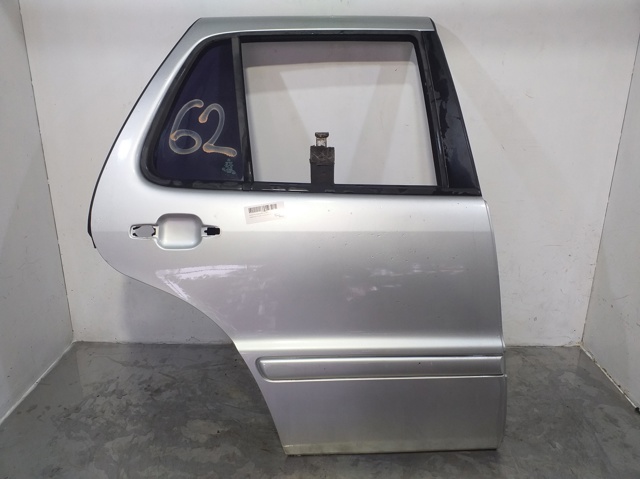 Drzwi tylne prawe 1637301605 MERCEDES