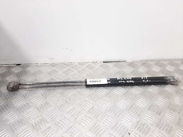1637400345 Mercedes