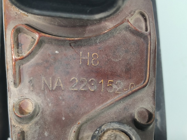 Lampa przeciwmgielna lewa 1638200128 MERCEDES