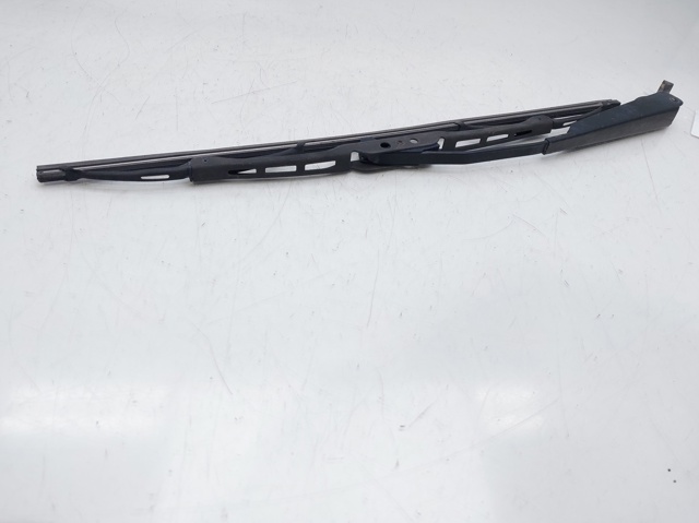 1638201944 Mercedes