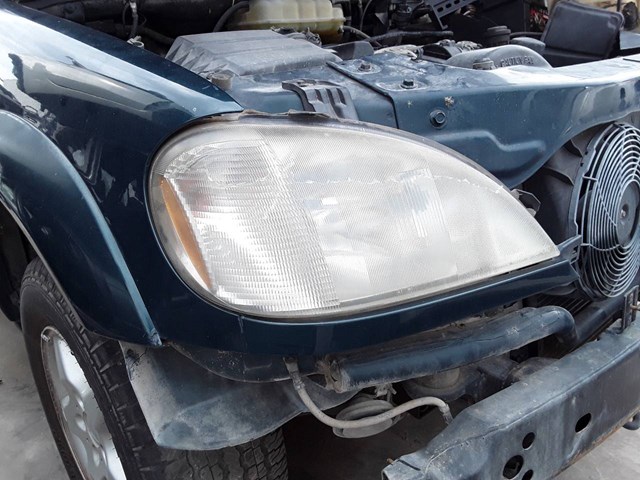 Reflektor prawy 163820386164 MERCEDES