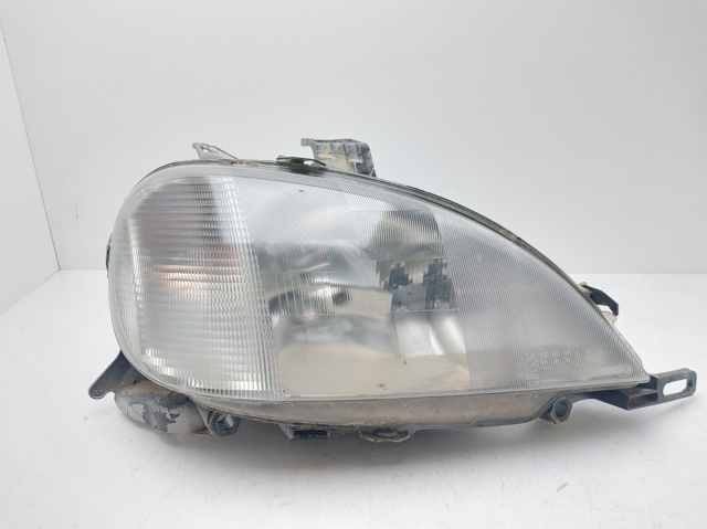 Reflektor prawy 163820466164 MERCEDES