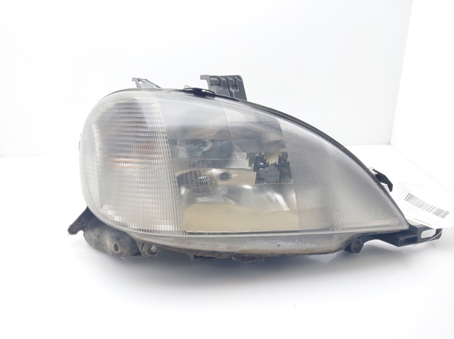 Reflektor prawy 163820466164 MERCEDES