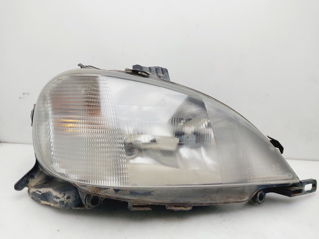 Reflektor prawy 163820466164 MERCEDES