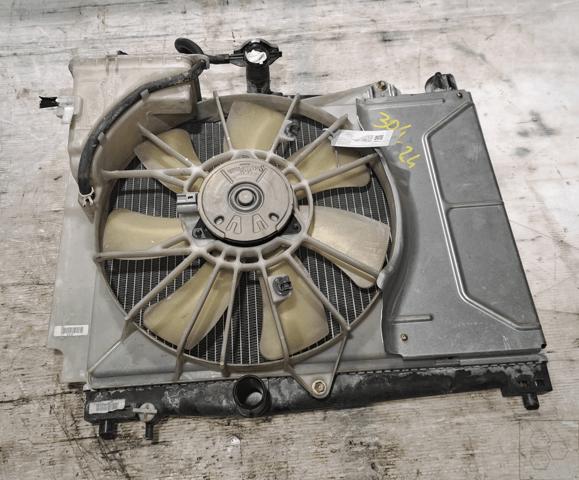 Chłodnica silnika 164000J010 TOYOTA