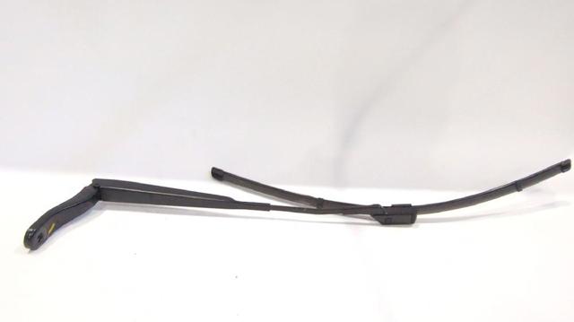 Ramię wycieraczki szyby przedniej 1640637080 OPEL