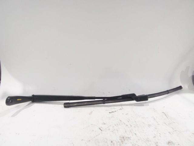 Ramię wycieraczki szyby przedniej 1640637080 PEUGEOT