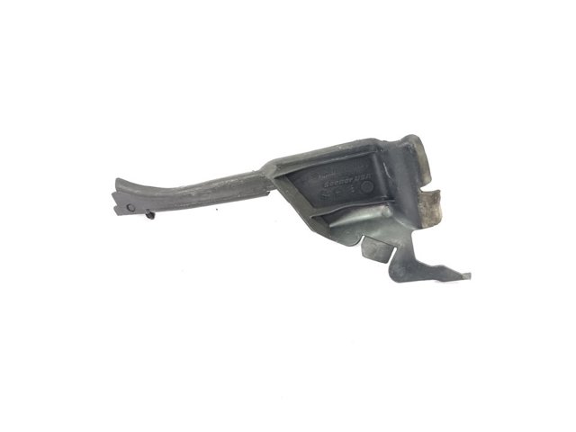 Kierownica powietrza (deflektor) chłodnicy 1645001616 MERCEDES