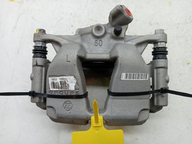 Zacisk hamulcowy przedni lewy 1647879980 PEUGEOT