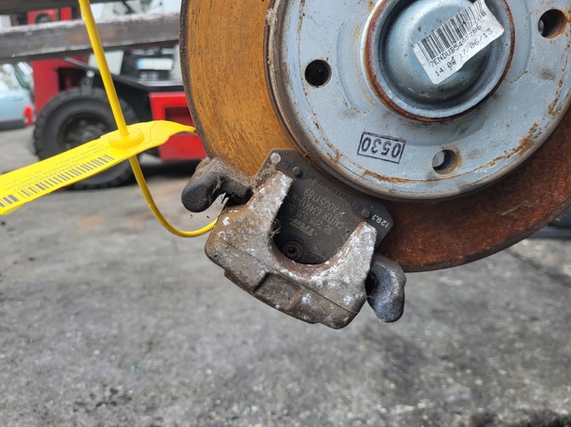 Zacisk hamulcowy tylny lewy 1651755480 PEUGEOT