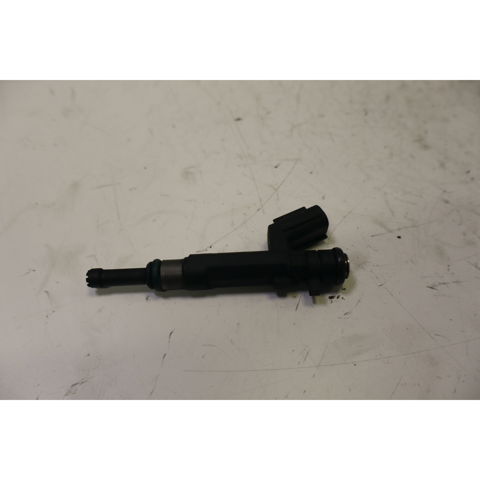 Wtryskiwacz paliwa 166001KT0A NISSAN