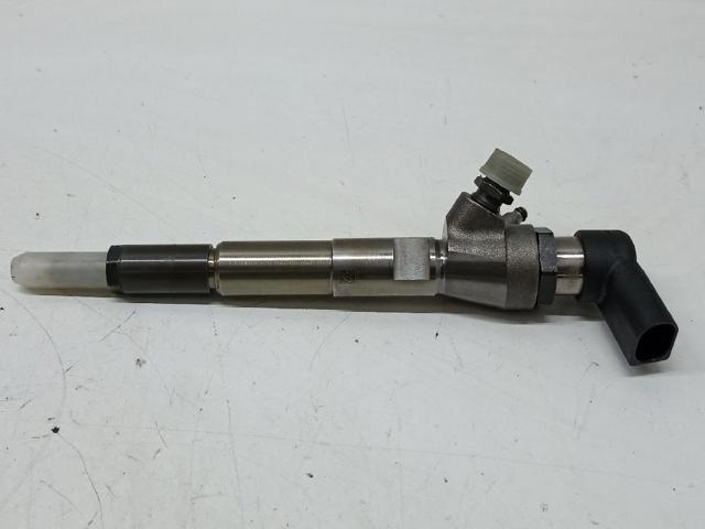 Wtryskiwacz paliwa 166006212R NISSAN