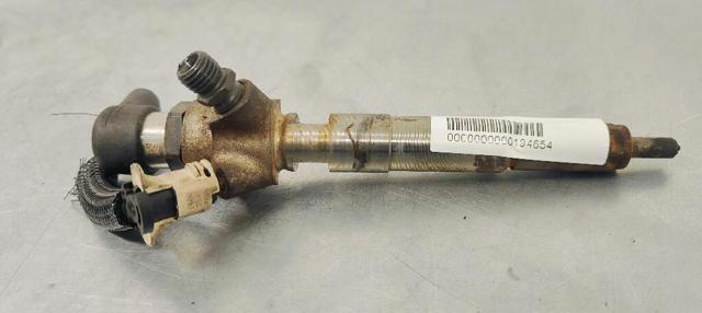 Wtryskiwacz paliwa 166006212R NISSAN