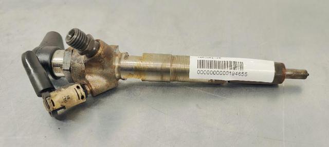 Wtryskiwacz paliwa 166006212R NISSAN