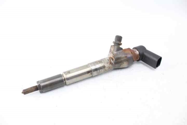 Wtryskiwacz paliwa 166006212R RENAULT