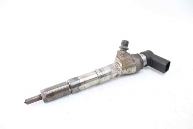 Wtryskiwacz paliwa 166006212R RENAULT