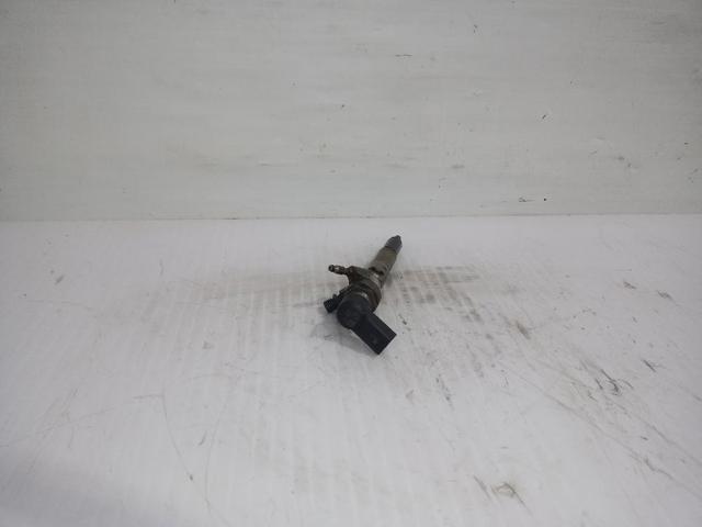 Wtryskiwacz paliwa 166006212R RENAULT