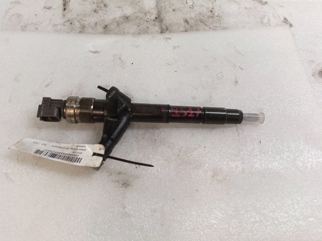 Wtryskiwacz paliwa 16600BN820 NISSAN