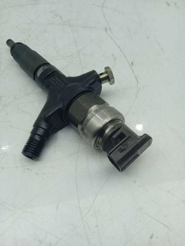 Wtryskiwacz paliwa 16613AA020 SUBARU