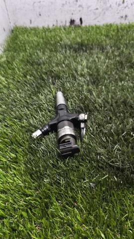 Wtryskiwacz paliwa 16613AA020 SUBARU