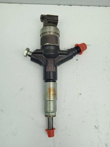 Wtryskiwacz paliwa 16613AA030 SUBARU