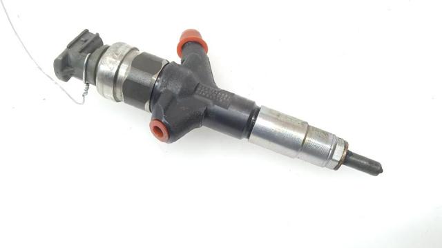Wtryskiwacz paliwa 16613AA030 SUBARU