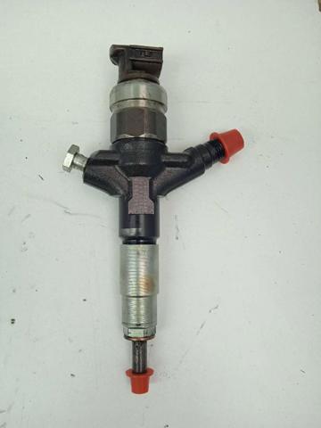 Wtryskiwacz paliwa 16613AA030 SUBARU