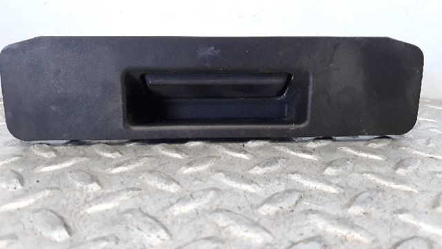 Klamka bagażnika (drzwi 3/5 tylnych) zewnętrzna 1667500493 MERCEDES
