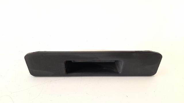 Klamka bagażnika (drzwi 3/5 tylnych) zewnętrzna 1667500493 MERCEDES