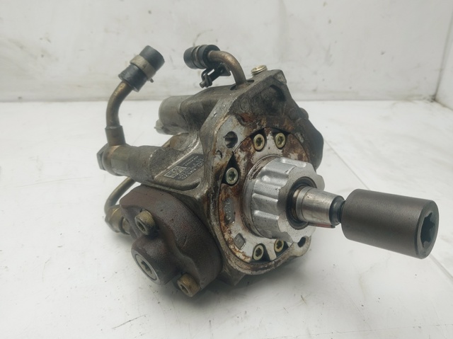Pompa wtryskowa wysokiego ciśnienia 16700AW420 NISSAN