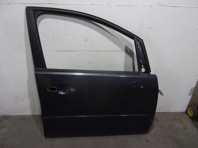Drzwi przednie prawe 1678023 FORD