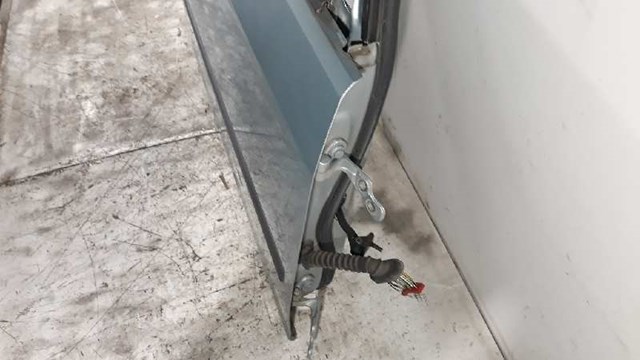 Drzwi przednie prawe 1678023 FORD
