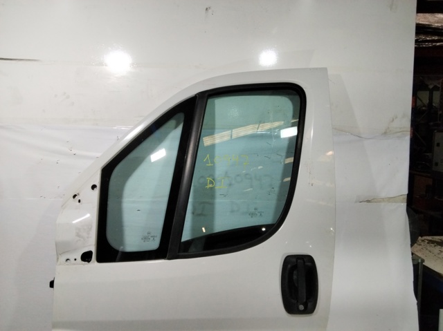 Drzwi przednie lewe 1682477580 PEUGEOT