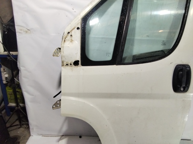 Drzwi przednie lewe 1682477580 PEUGEOT