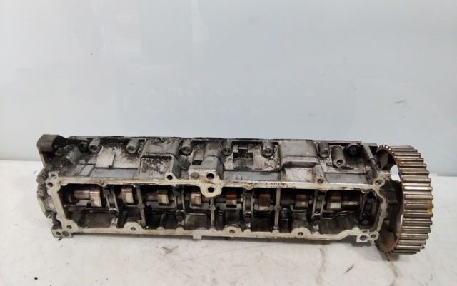 Wał rozrządu silnika 1682802480 PEUGEOT