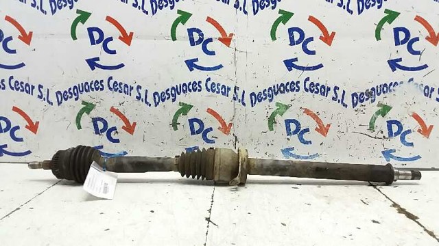 Półoś napędowa przednia prawa 1683604672 MERCEDES