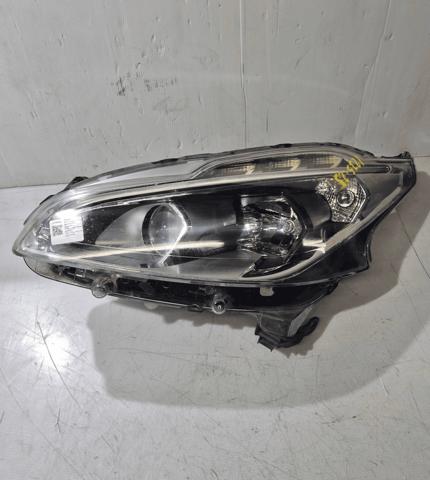 Reflektor lewy 1685352680 PEUGEOT