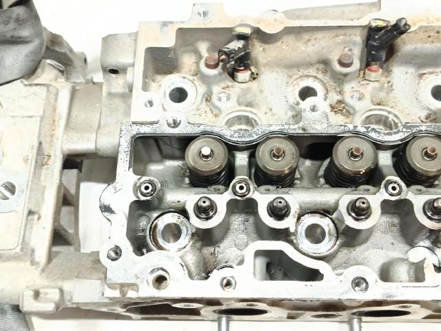 Głowica cylindrów 1685778 FORD