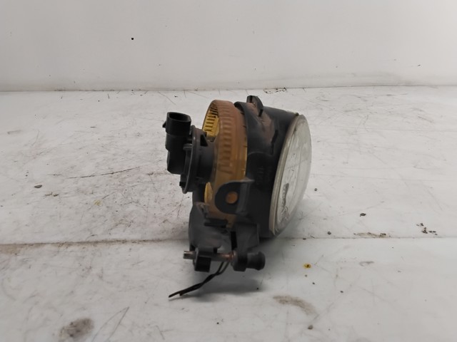 Lampa przeciwmgielna lewa 16860801L VAG