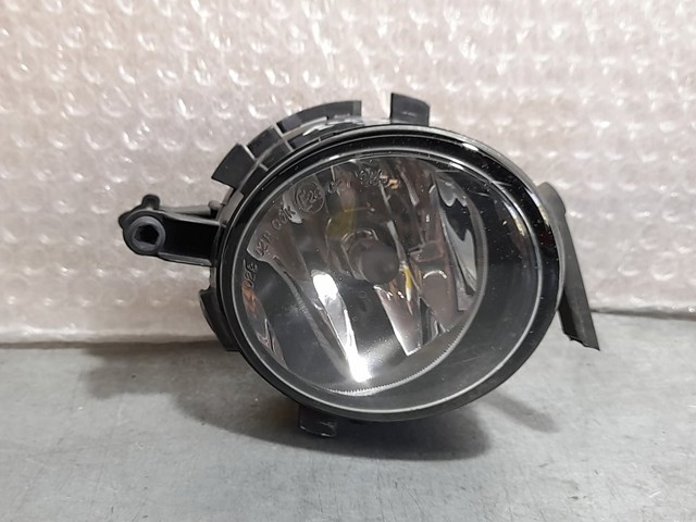 Lampa przeciwmgielna prawa 16860802R VAG