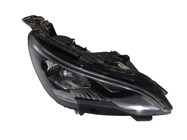 Reflektor prawy Peugeot 5008 2