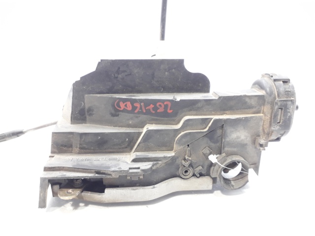 Zamek drzwi przednich prawych 1687202235 MERCEDES